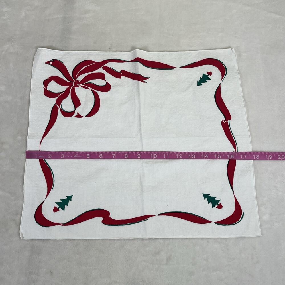 8 Vintage Christmas Napkins Big Bow Christmas Tree Green & Red Benefits Charity - Picture 7 of 8